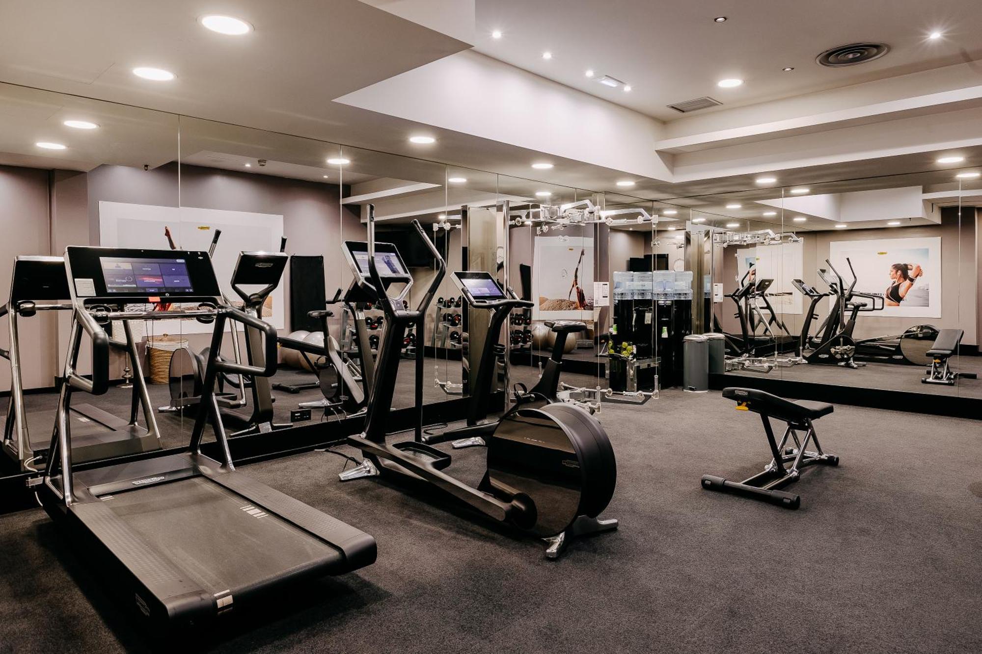 138 Liberdade Hotel Lisboa المظهر الخارجي الصورة The gym at the hotel