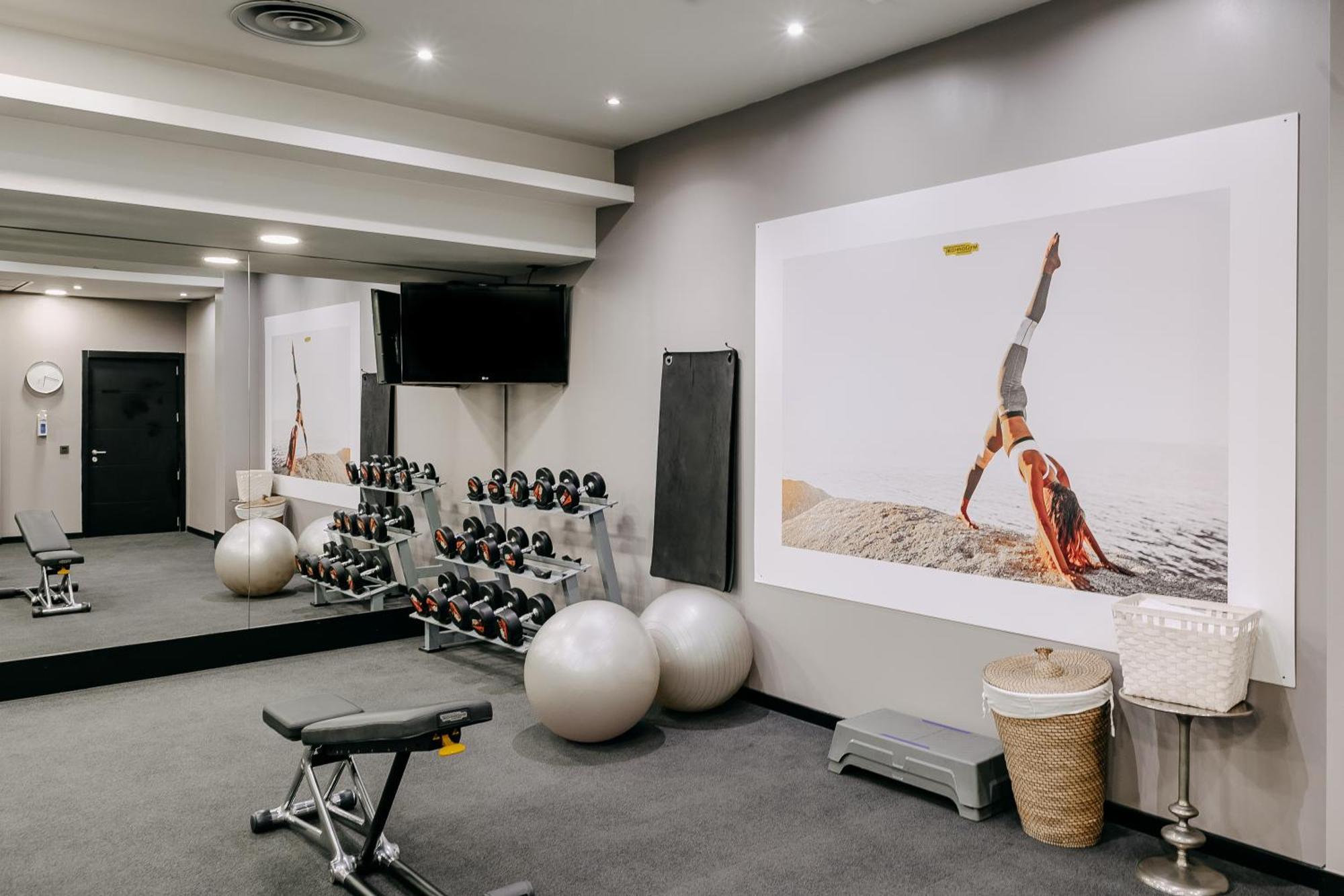 138 Liberdade Hotel Lisboa المظهر الخارجي الصورة The gym at the hotel