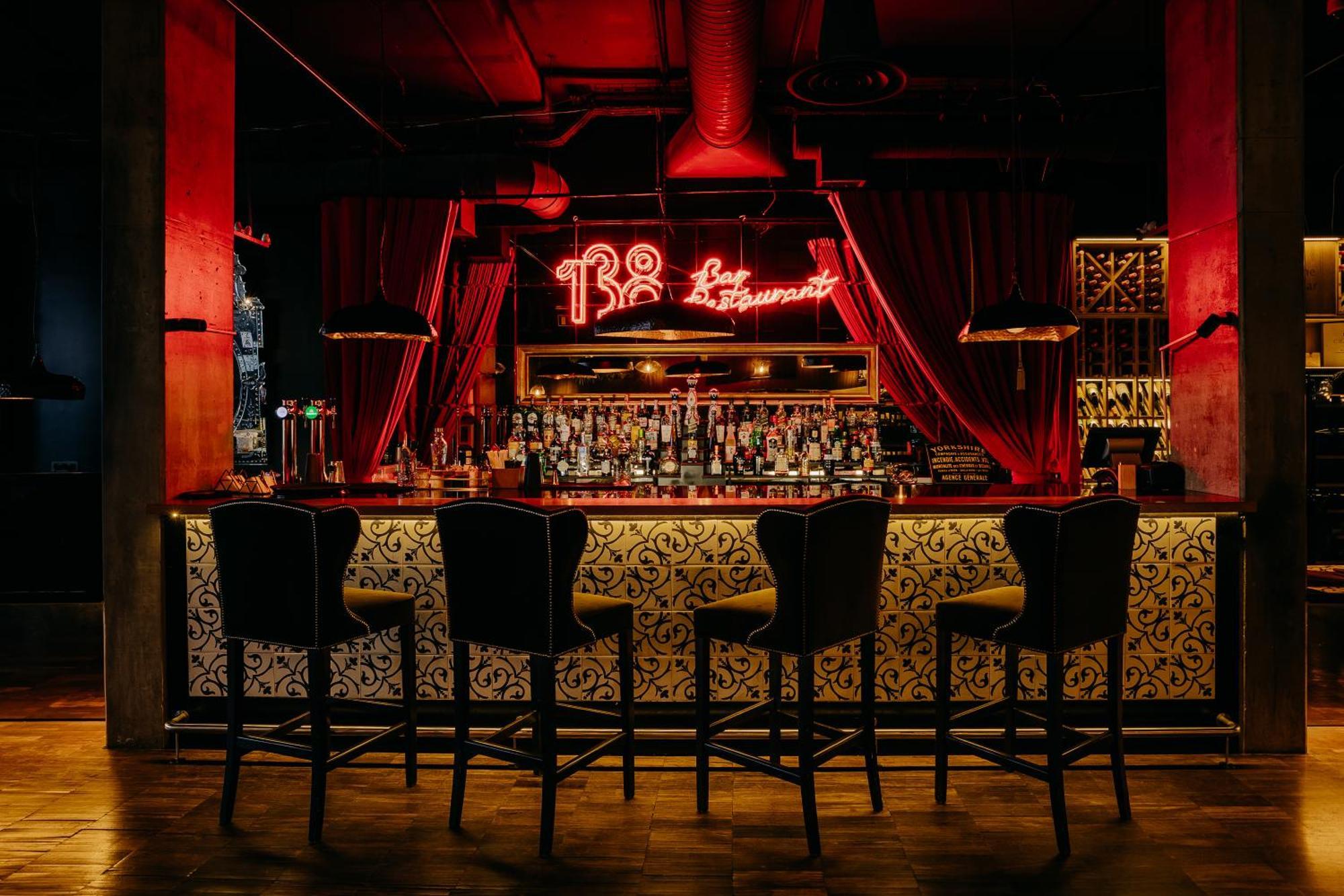 138 Liberdade Hotel Lisboa المظهر الخارجي الصورة The bar at the restaurant
